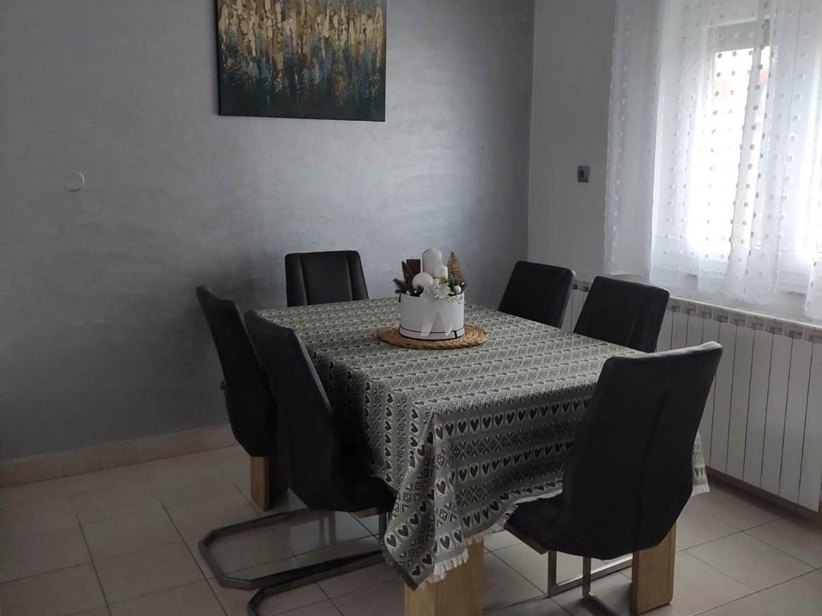 Apartment Roki Zagabria Esterno foto