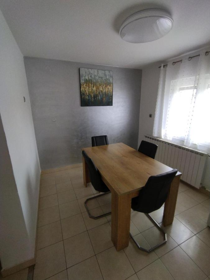 Apartment Roki Zagabria Esterno foto
